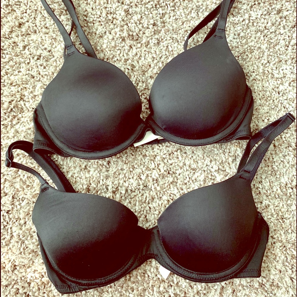 2 VS PINK Wear Everywhere Lightly Lined Bras